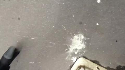 5737